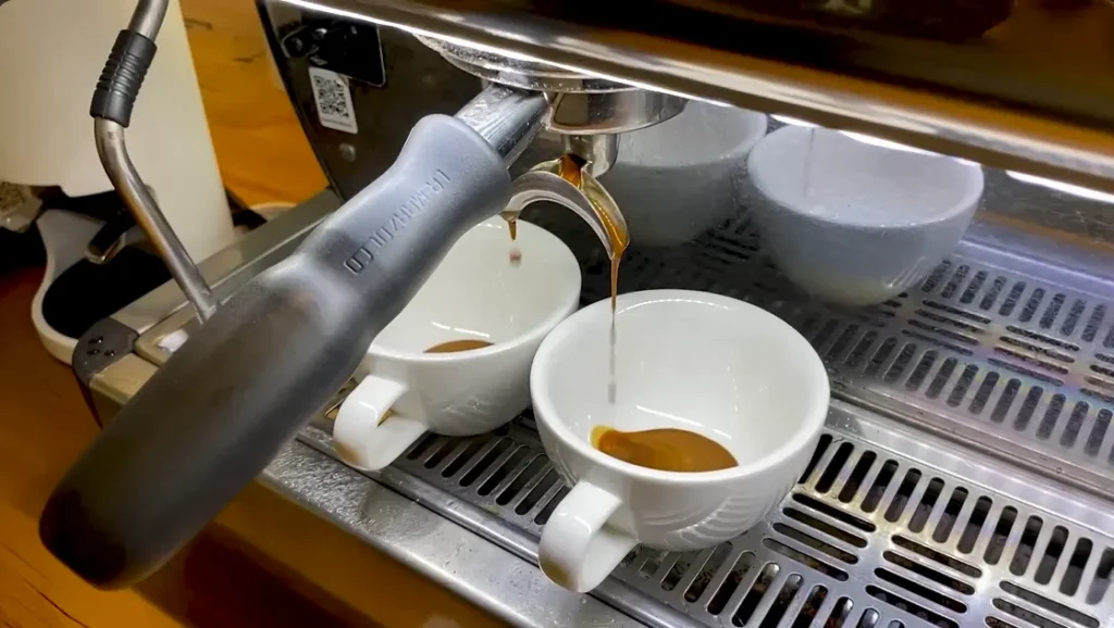 oat milk with coffee step 2