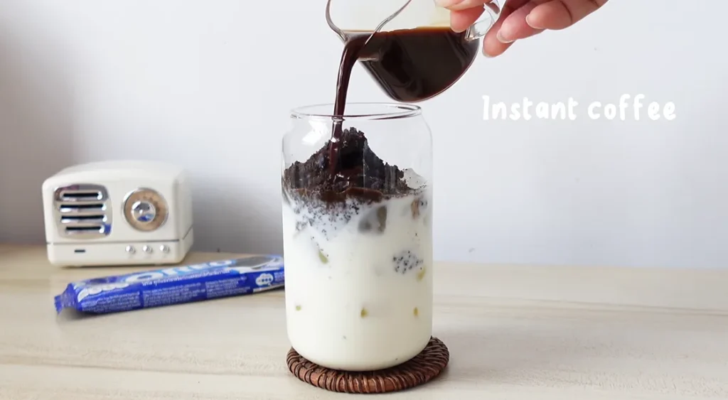 oreo iced coffee step 8