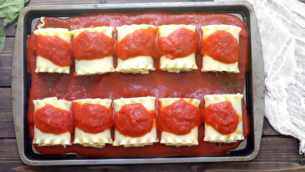 spinach lasagna roll ups step 6