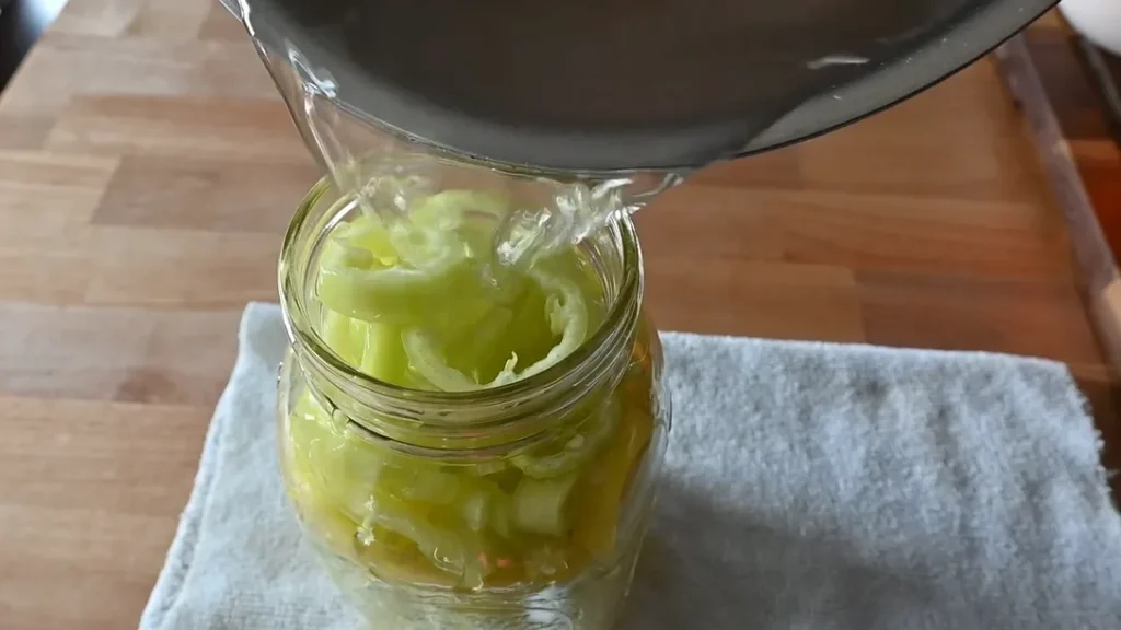 pickled banana peppers