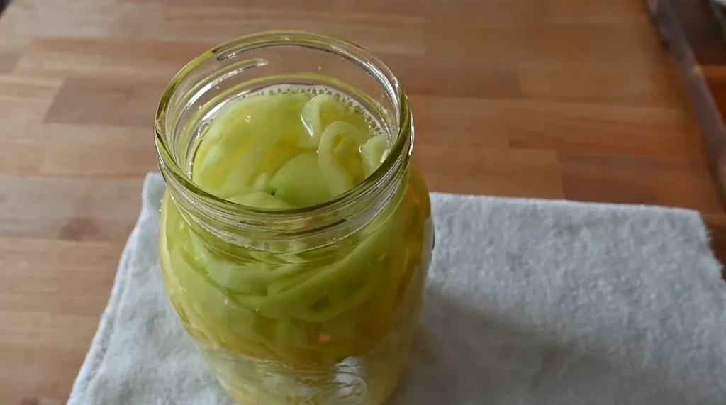 pickled banana peppers