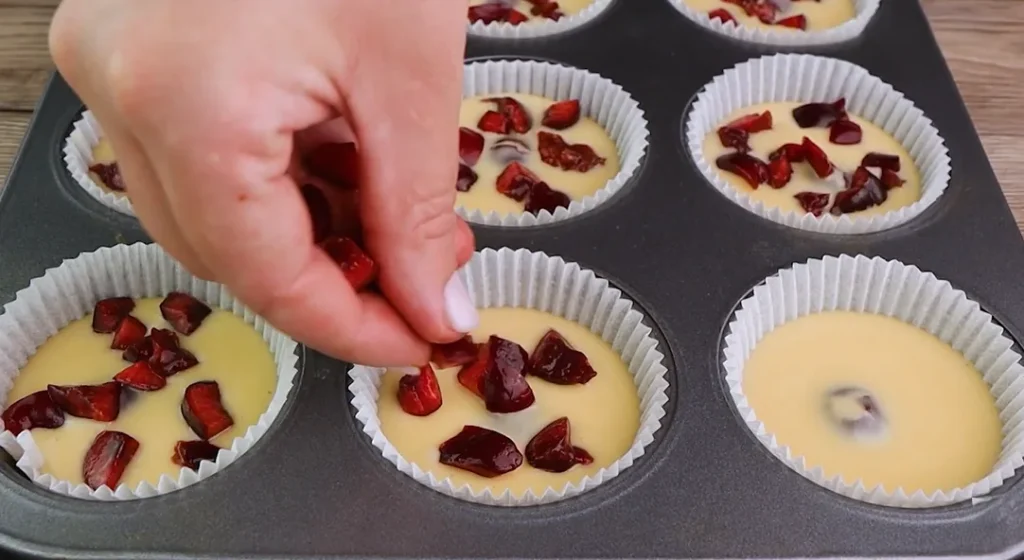 cherry cobbler muffins